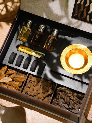 بوكس العود الفاخر