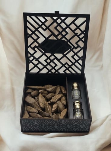 100 جرام عود مروكي محسن + 2 مسك مجاناً