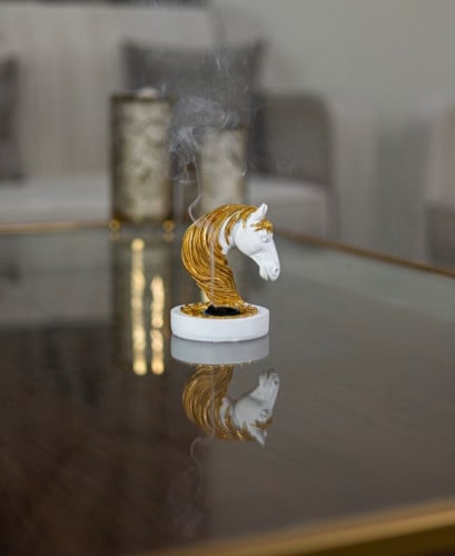 تحفة رأس حصان مع مبخرة