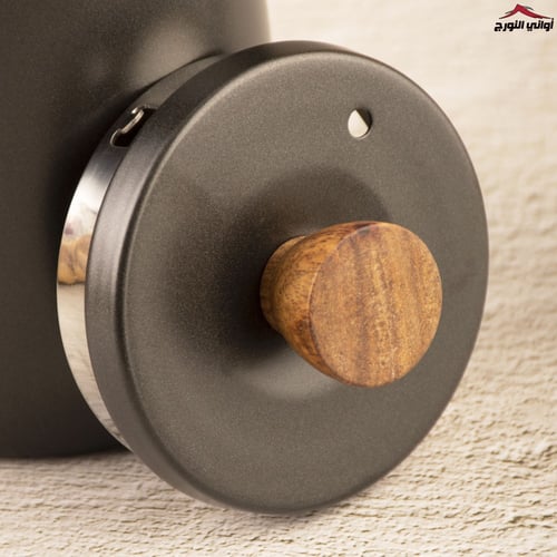 ابريق تقطير أسود