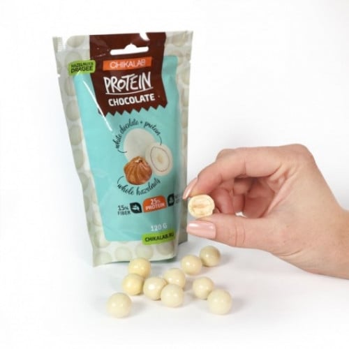 كرات البندق بالشكولاته البيضا من شيكا لاب بدون سكر...