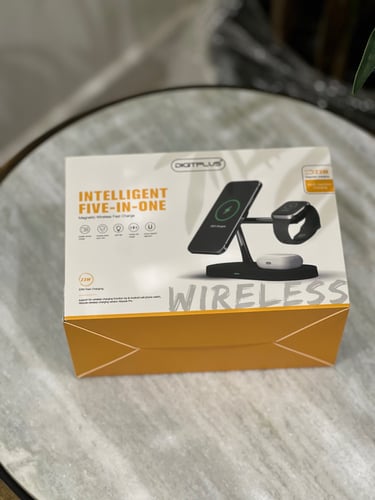 قاعدة شحن لاسلكية 3 في 1 اسود