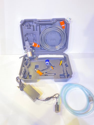 مضخة سيارة تعمل على مخرج الولاعة