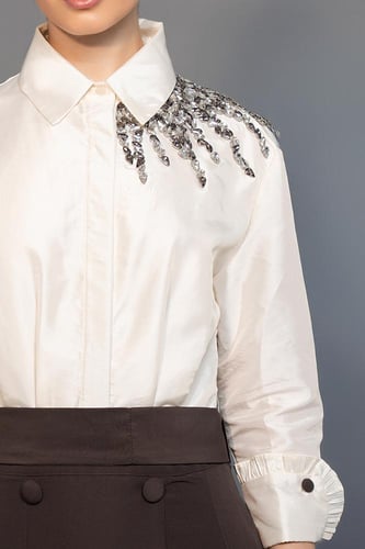 فستان كاجوال بتصميم كلاسيكي 469565