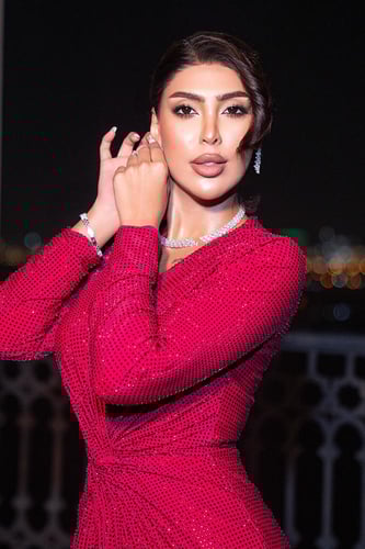 فستان سهرة فاخر مطرز بالكريستال 445204