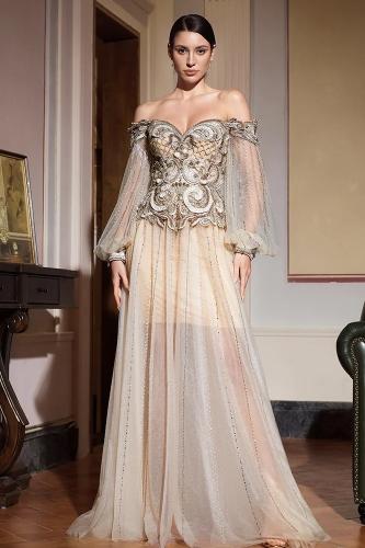 فستان تول أوف شولدرز مطرز بالكريستال 445235