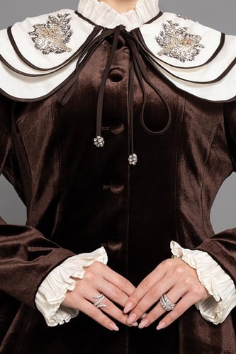 طقم قطيفة فاخر ببلوزة راقية 460300