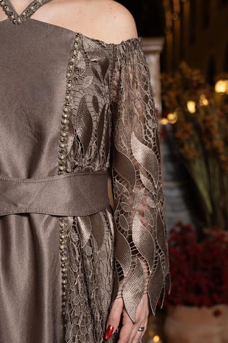 جلابية دانتيل هالتر مكشوفة 469661