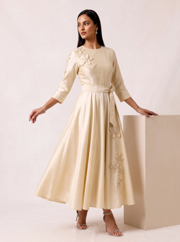 Luxurious satin midi dress 4610122
