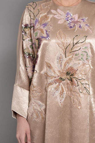 جلابية ساتان مطرزة 469681