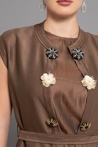 طقم كاجوال أنيق 469626