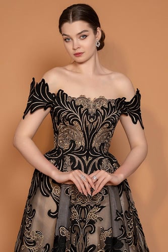 فستان أوف شولدر من التول مع كورسيه 445218