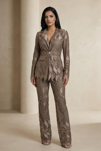 بدلة دانتيل أنيقة بأكمام طويلة 468809