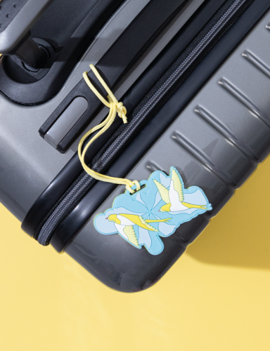 فاقصد إلى قمم الاشياءِ تُدركها