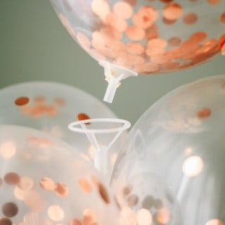 حامل بالونات | لايتضمن بالونات