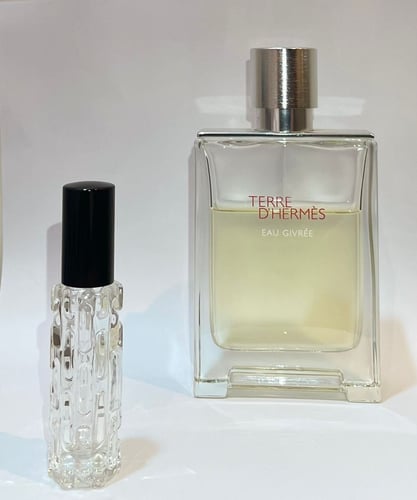 عينة عطر أيو جيفري من تيري دي هيرمس