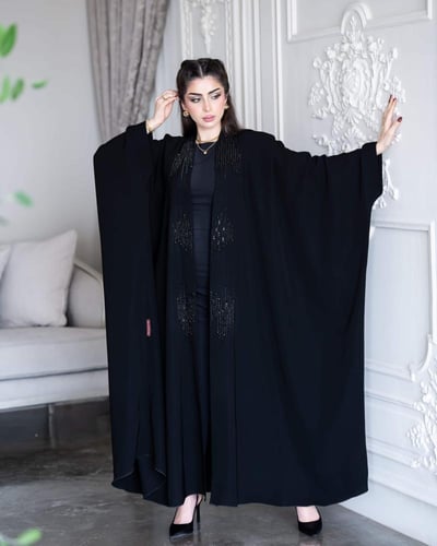 عباية الفخامة السوداء