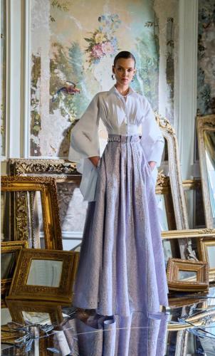 فستان سهرة مطرز من ماركة ERKAN