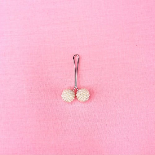 دبوس ببل لؤلؤي