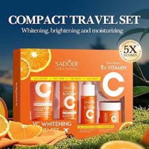 مجموعة فيتامين سي المتكاملة لنضارة وإشراق البشرة