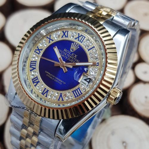 ساعة رولكس حديد مرصعة بالزركون بداخلية أنيقة بلون...