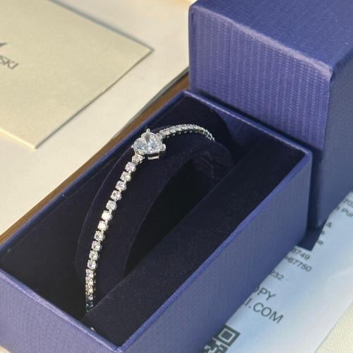 اسورة سواروفسكي heart