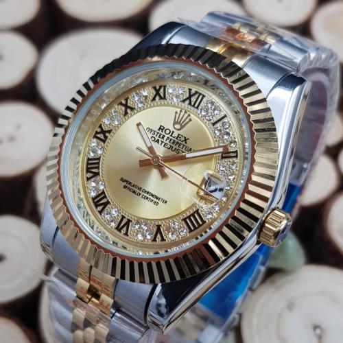 ساعة رولكس حديد مرصعة بالزركون بداخلية أنيقة بلون...