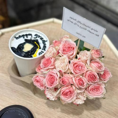 كوب كيك مع إمكانية تغيير العبارة والرسمة منسق ب مي...