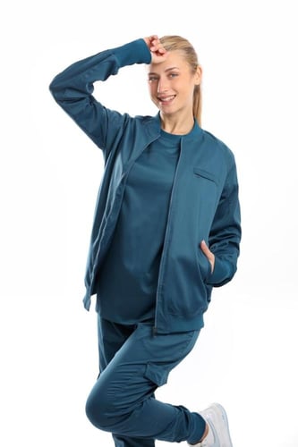 جاكيت سبورتي (نسائي)