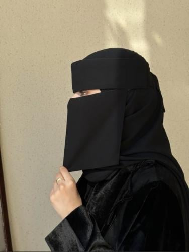 نقاب بردة إسلامي وسط مطاط مائل 7 إنش
