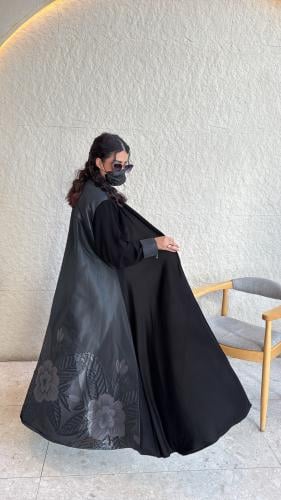 عباية نيوم نصف كلوش