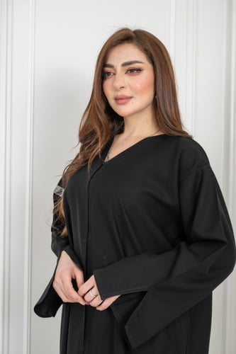 عباية كتان واقف المجد – فخامة تعكس ذوقك الراقي