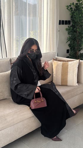 عباية غسق - جمال العباية في التفاصيل