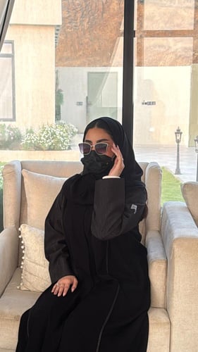 عباية الاميرة - ناعمة للحظة هادئة