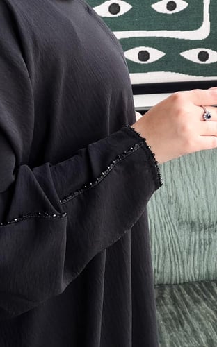 عباية جوانا بشت - راقية بتفصيل ناعم