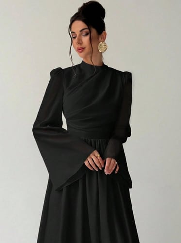 عباية طويلة أنيقة وغير رسمية باللون الاسود