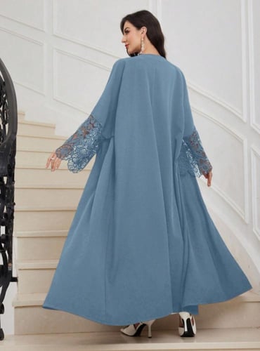 عباءة نسائية بقصة فضفاضة