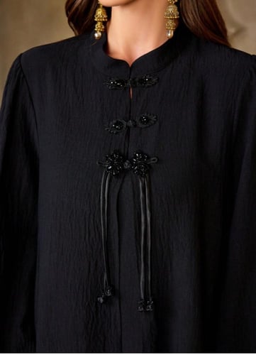 عباءة نسائية فاخرة طويلة