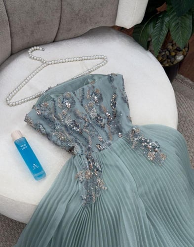 فستان أخضر نعناعي تطريز بالمسة فخامة