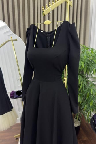 فستان سهرة أسود فخم ميد