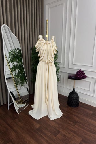 جلابية سهرات فخمة خامة سي واي