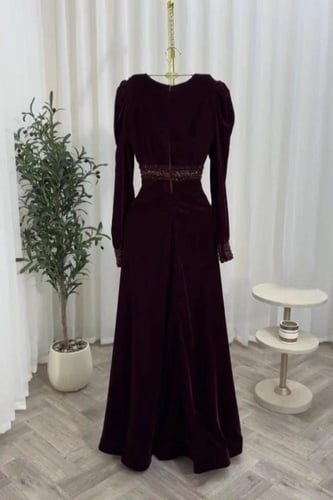 فستان سهره مخمل عنابي ومناسب للحوامل