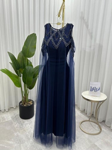 فستان سهرة للحوامل لإطلالة ملكية - فساتين حوامل فخ...