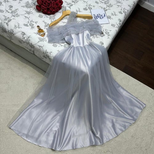 فستان سهرة للحوامل لإطلالة ملكية - فساتين حوامل فخ...