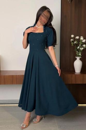 فستان سهرة أنيق بتطريز فاخر