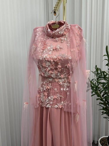 فستان سهرة وردي فخم للحوامل 2025 - فستان حوامل مري...