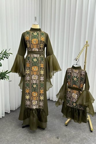 طقم جلابيات راقية للأم والبنت - جلابيات العيد 2026