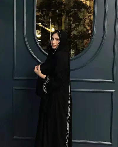 عبايات سوداء فخمة للمناسبات