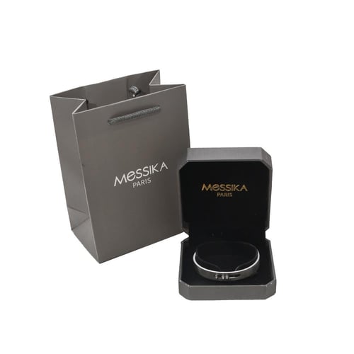 اسوارة لون فضي من AZZAD