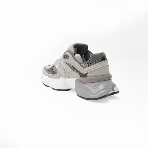 نيو بالانس نسائي جديد